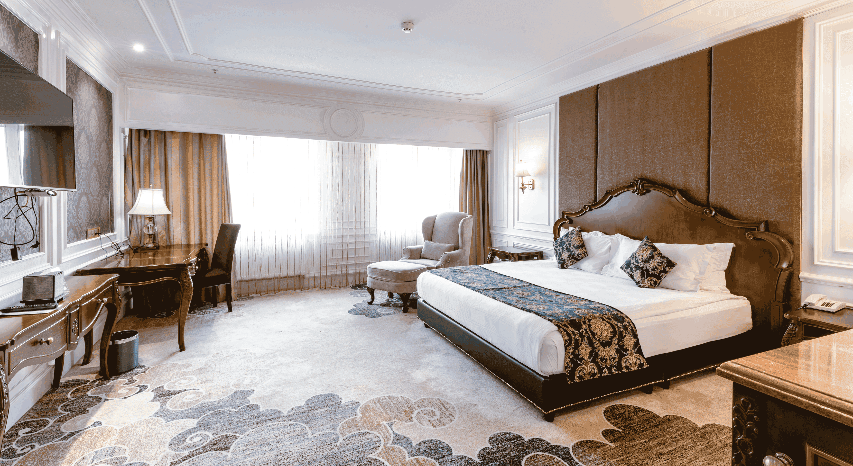 Deluxe King Room